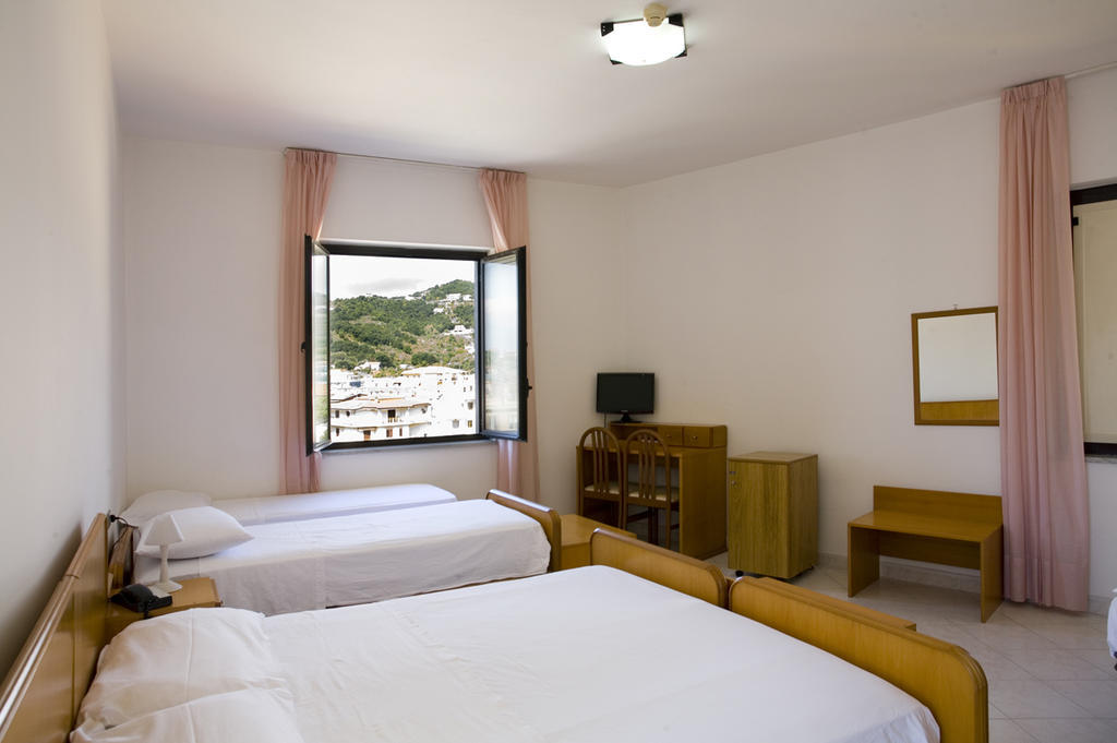 Hotel Vittoria Sapri Quarto foto